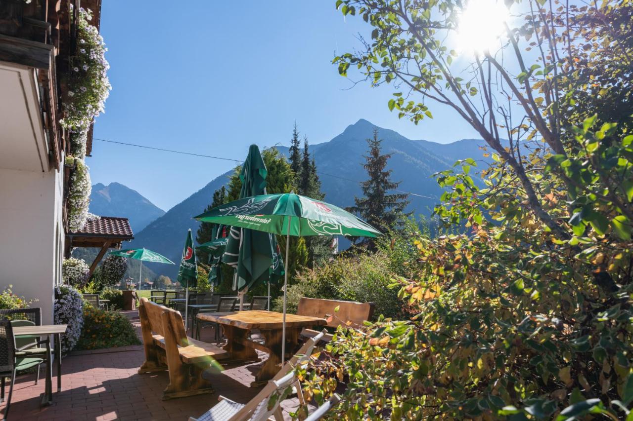 Panorama-Hotel Winklerhof Holzgau Kültér fotó