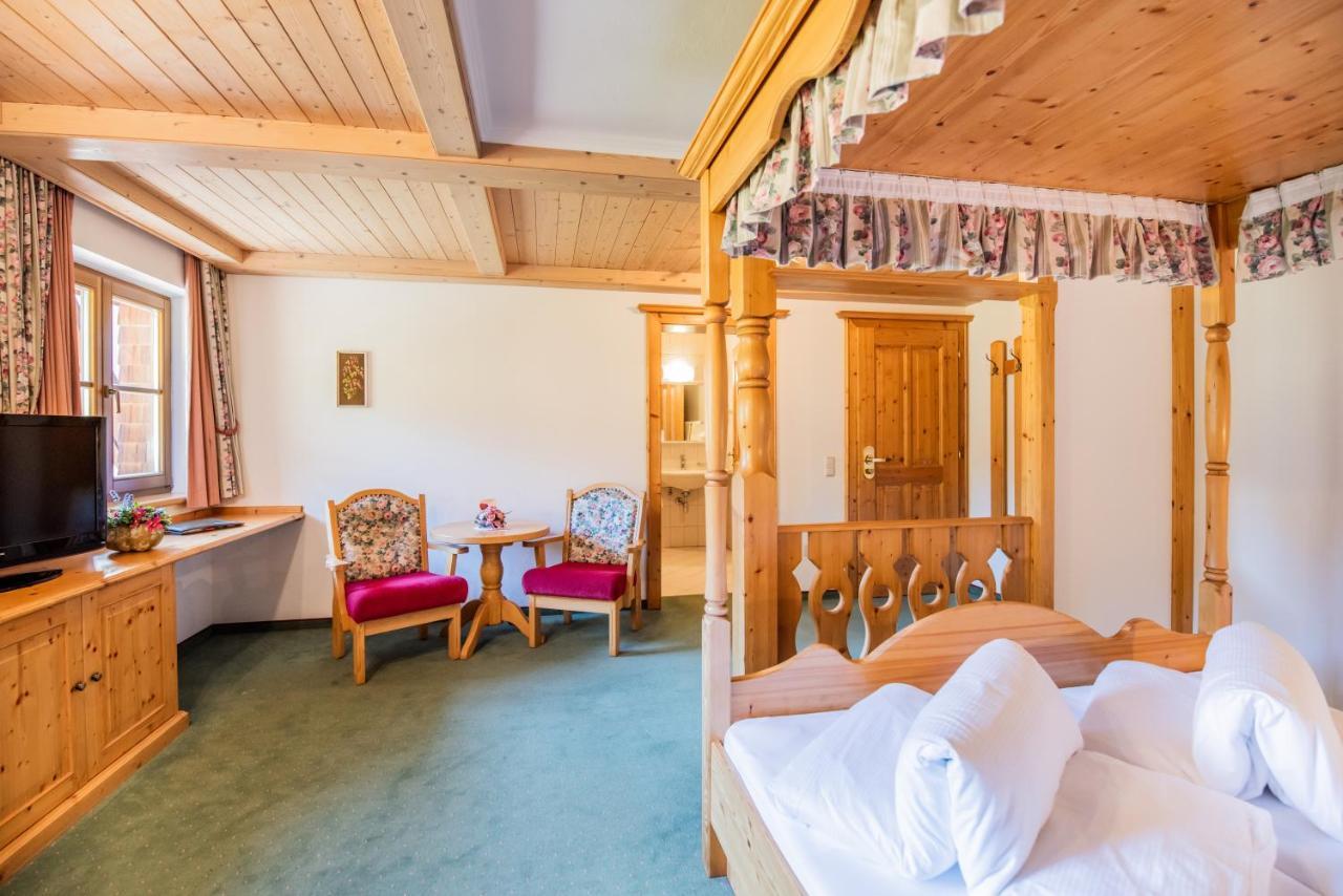 Panorama-Hotel Winklerhof Holzgau Kültér fotó